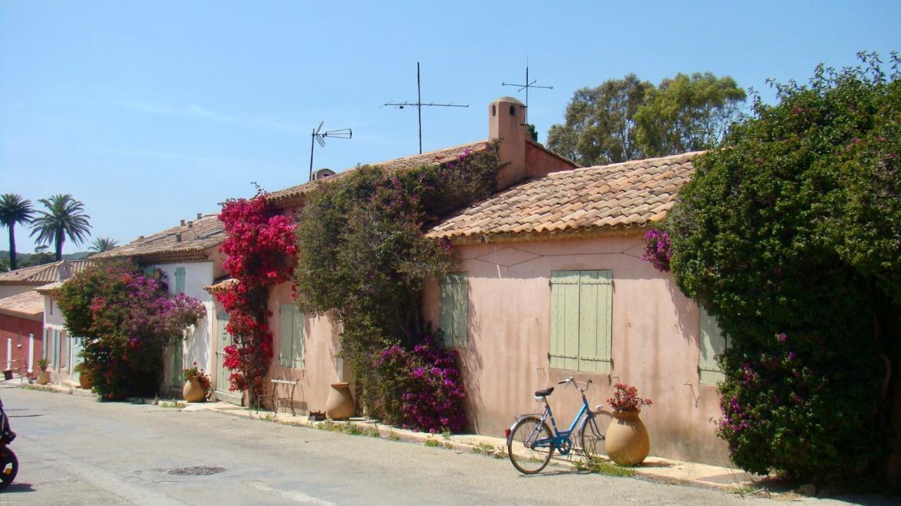 Grand studio à Hyères entre mer et ville Esterno foto