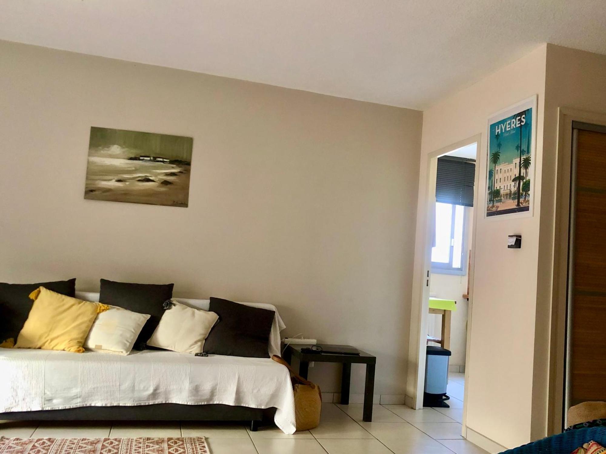 Grand studio à Hyères entre mer et ville Esterno foto